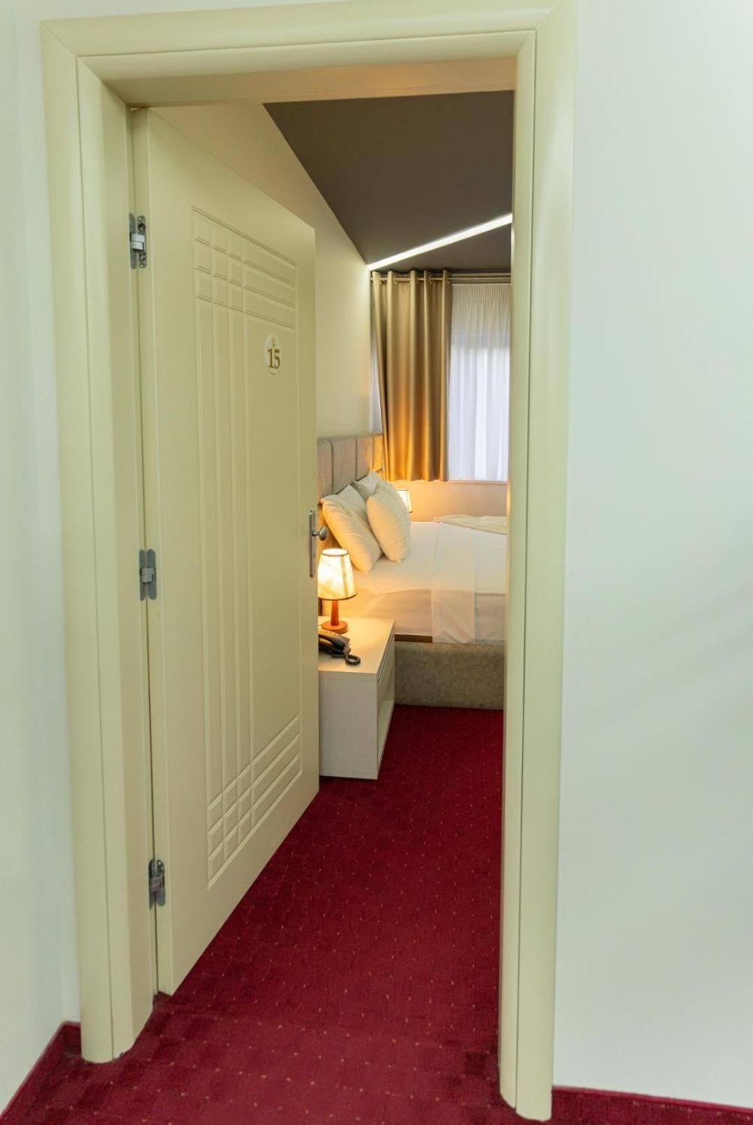 Alko Hotel ชโคเดอร์ ภายนอก รูปภาพ
